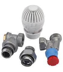 Комплект угловой для радиатора с винт. соединением   1/2" Giacomini 